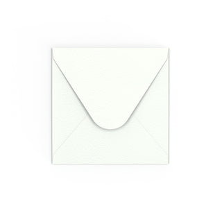 Valkoinen kirjekuori vasarakuviolla 110x100 mm