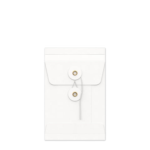 Kirjekuoret narulla ja vahvikeprikalla