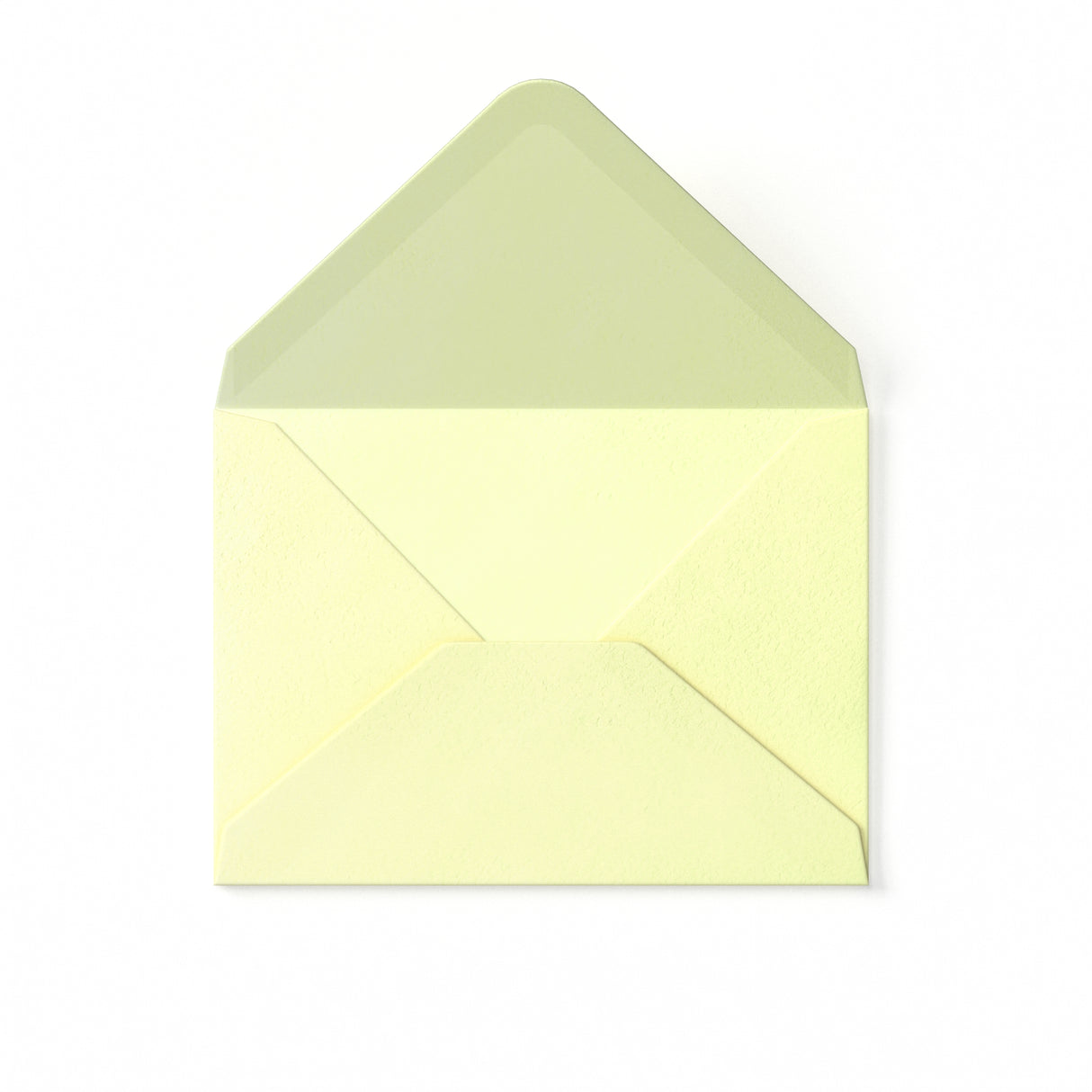 Norsunluunvärinen kirjekuori vasarakuviolla 82x113 mm