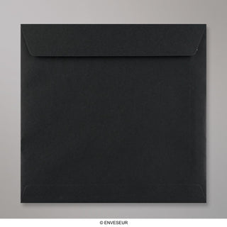 Musta kirjekuori 220x220 mm