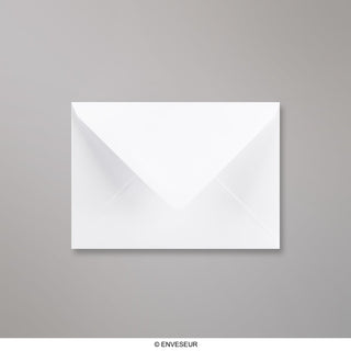 Valkoinen kudottupaperinen kirjekuori 114x162 mm (C6)