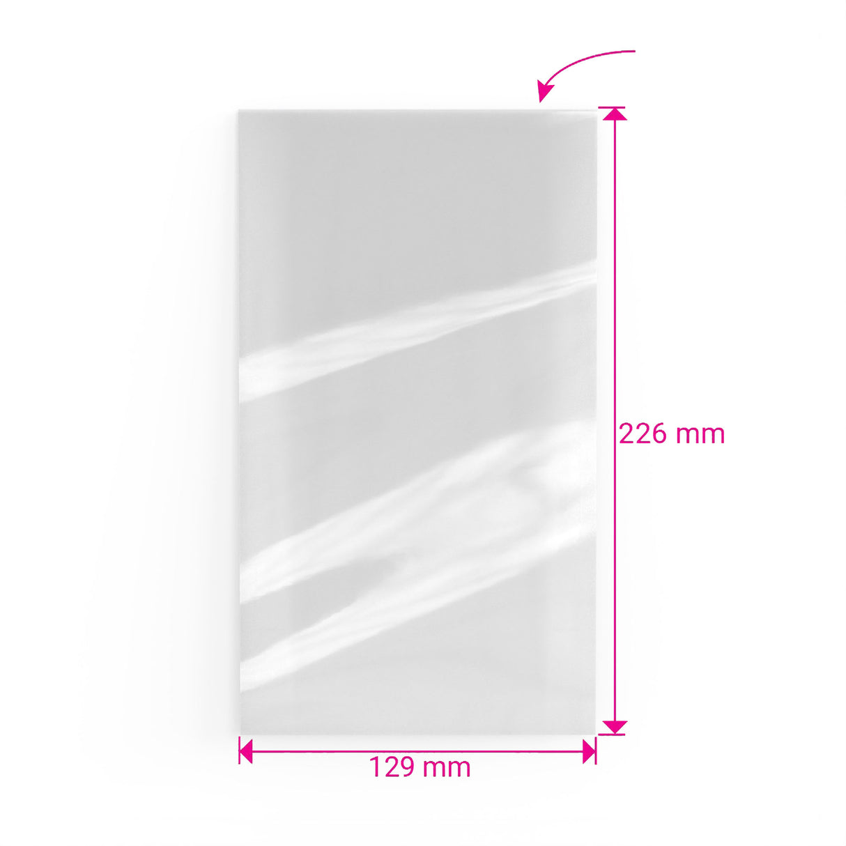 Ylhäältä avoin pussi sellofaanista