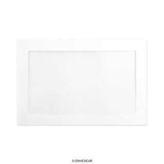 Valkoinen kirjekuori suurella ikkunalla 229x324 mm (C4)