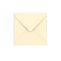 Kirjekuori magnolianvärinen 130x130 mm