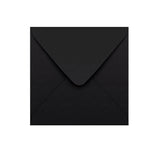 Musta V-läpällinen kirjekuori 155x155 mm