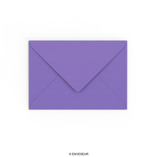 purppuran värinen kirjekuori 114x162 mm (C6)