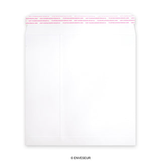 Valkoinen läpällinen kirjekuori 155x155 mm