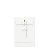 Värilliset kirjekuoret, joissa on naru- ja kiekkokiinnitys